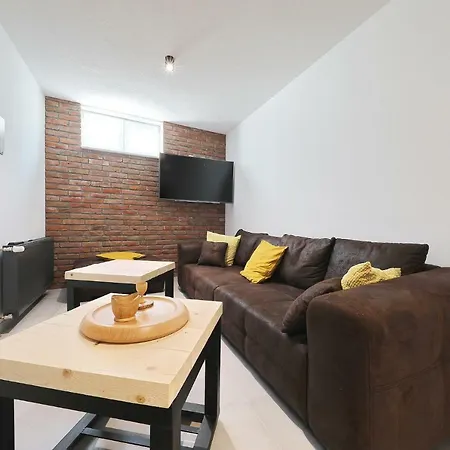 Vesela Villa Seline